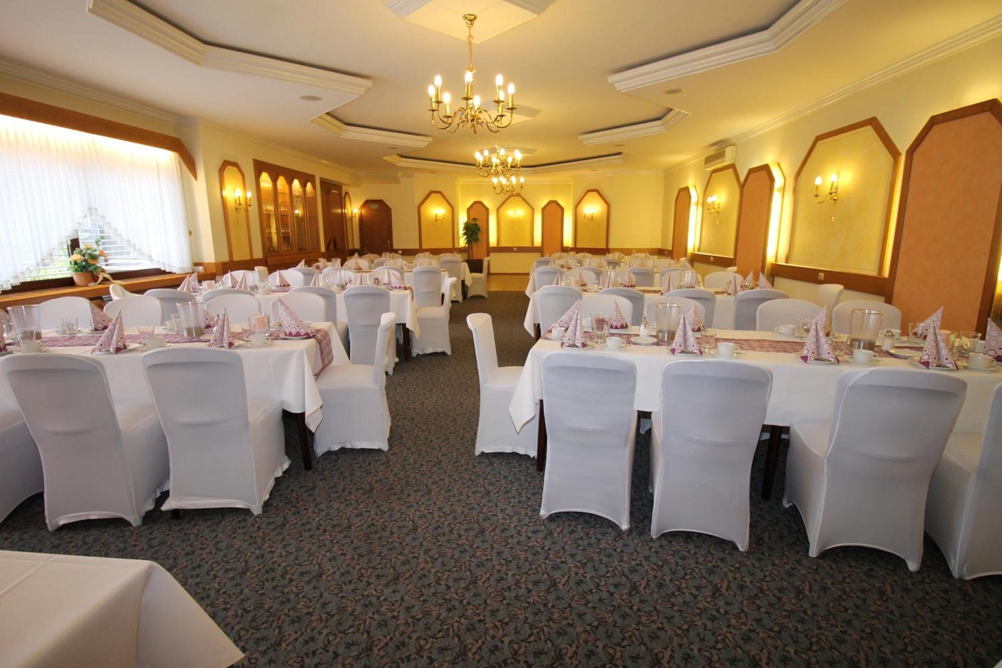 Hotel Geromont Plaidt ภายนอก รูปภาพ