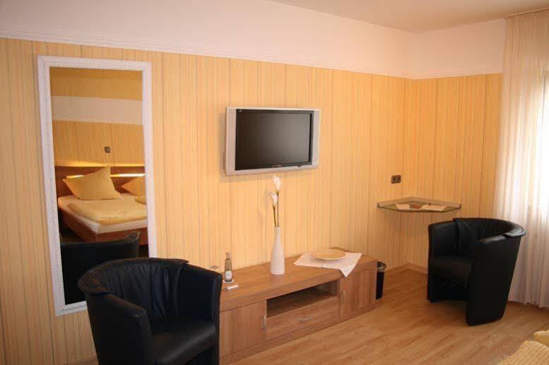 Hotel Geromont Plaidt ภายนอก รูปภาพ